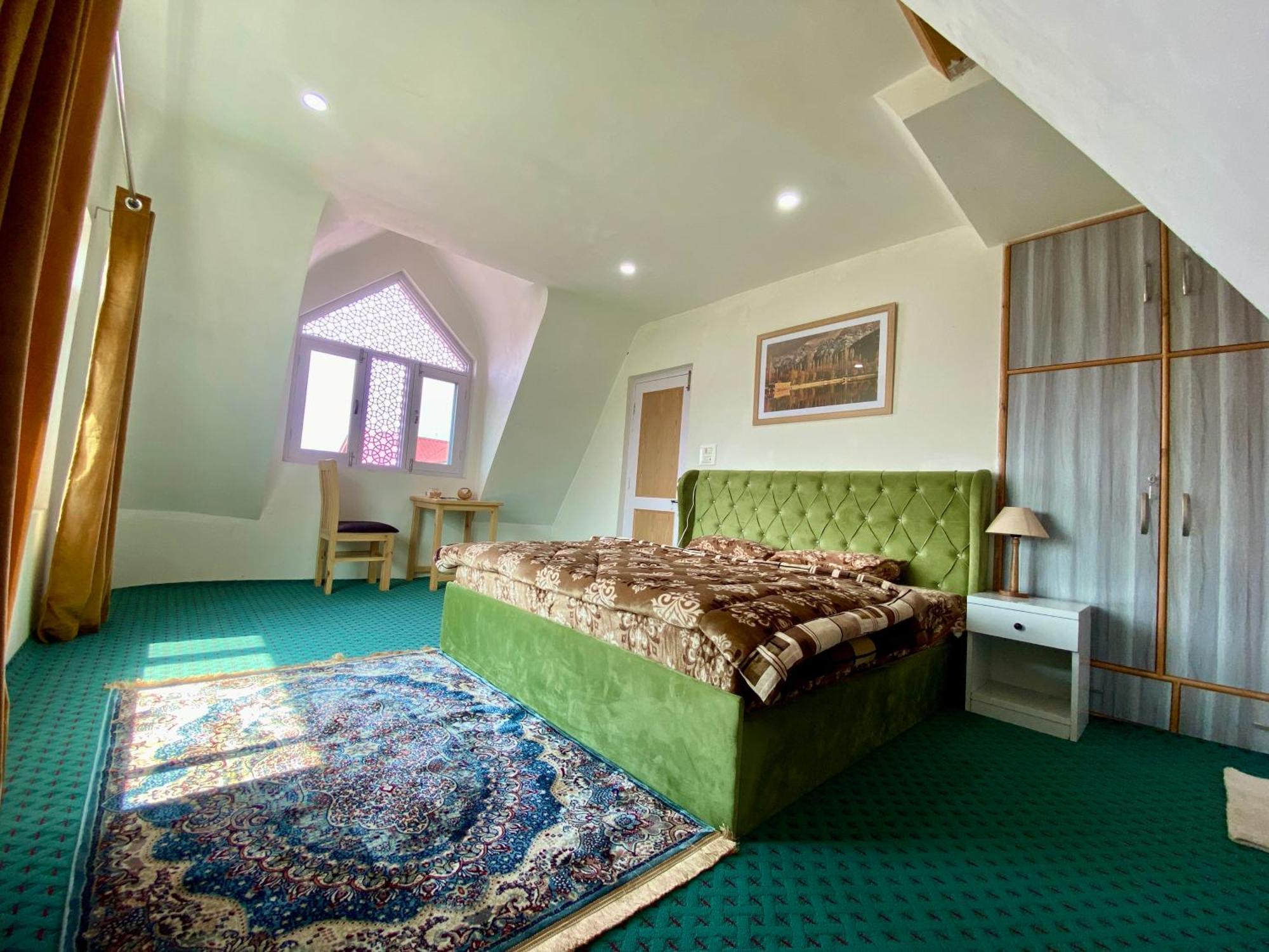 Al Jalal Resort Srinagar  Bagian luar foto